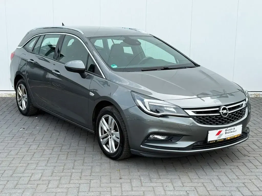 Używany Opel Astra Dynamic 125 KM (91 kW) 2019 Szary Kombi