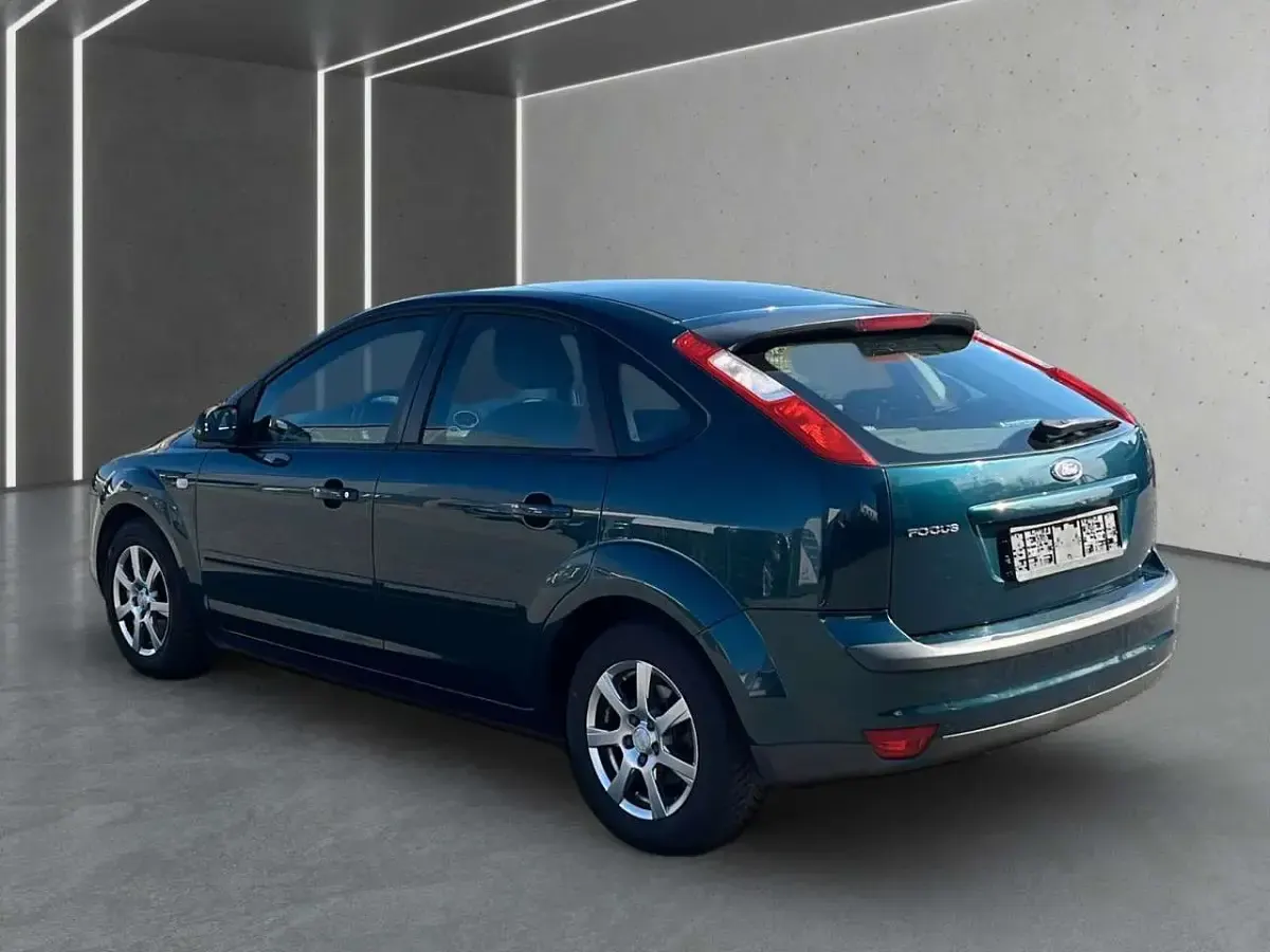 Gebraucht Ford Focus Fun X 101 PS (74 kW) 2008 Grün Kleinwagen
