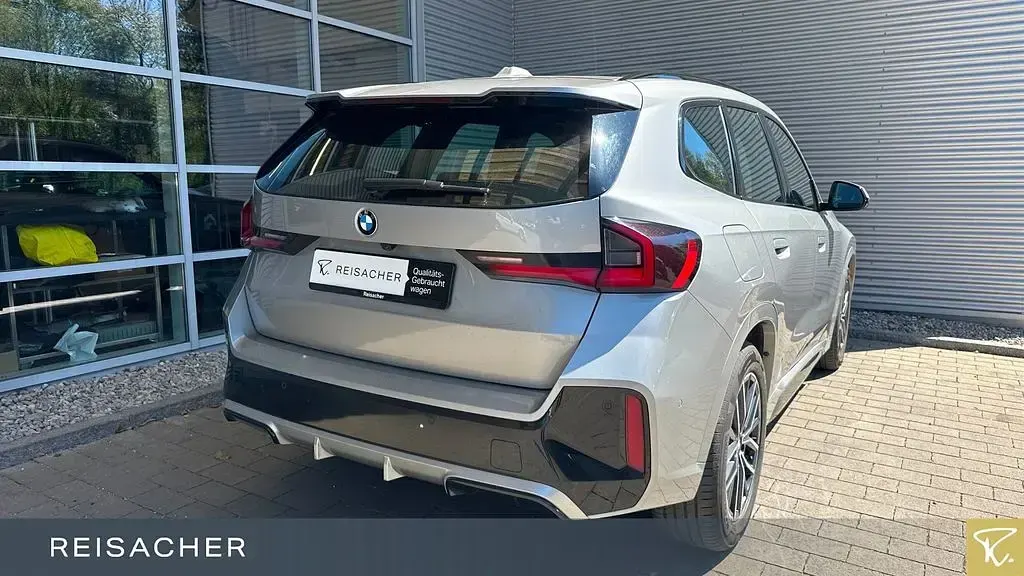 Gebraucht BMW X1 M Sport 197 PS (144 kW) 2023 Spacesilber metallic SUV