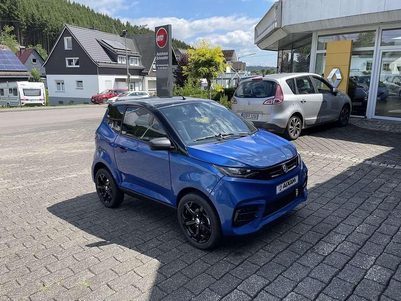 Neu Aixam City Sport 2025 Saphirblau Kleinwagen