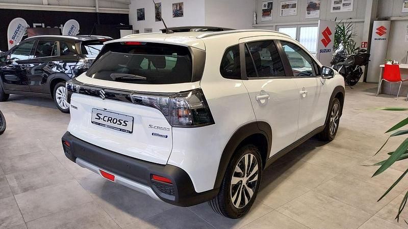 Neu Suzuki SX4 S-Cross Comfort+ 116 PS (85 kW) 2025 Weiß SUV