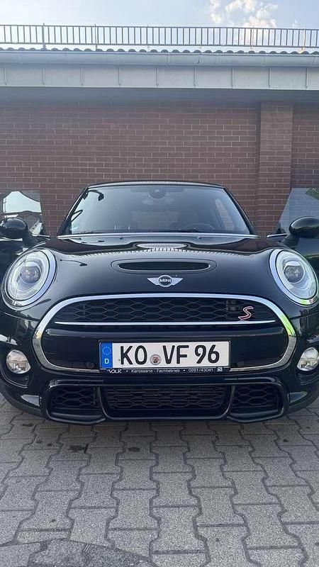Schwarz Gebraucht 2017 Mini Cooper S Seven Kleinwagen | 17.999 € (Fairer Preis) - Bild 1/4