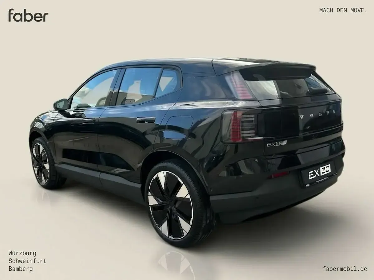 Gebraucht Volvo EX30 Ultra 200 kW (272 PS) 2025 Onyx black SUV