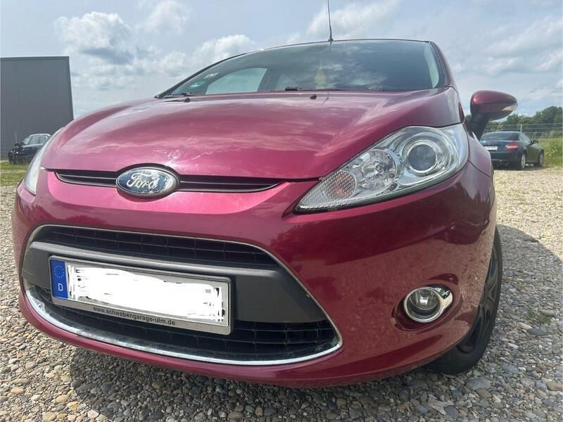 Rot Gebraucht 2011 Ford Fiesta Trend Kleinwagen | 2.199 € (Superpreis) - Bild 1/4