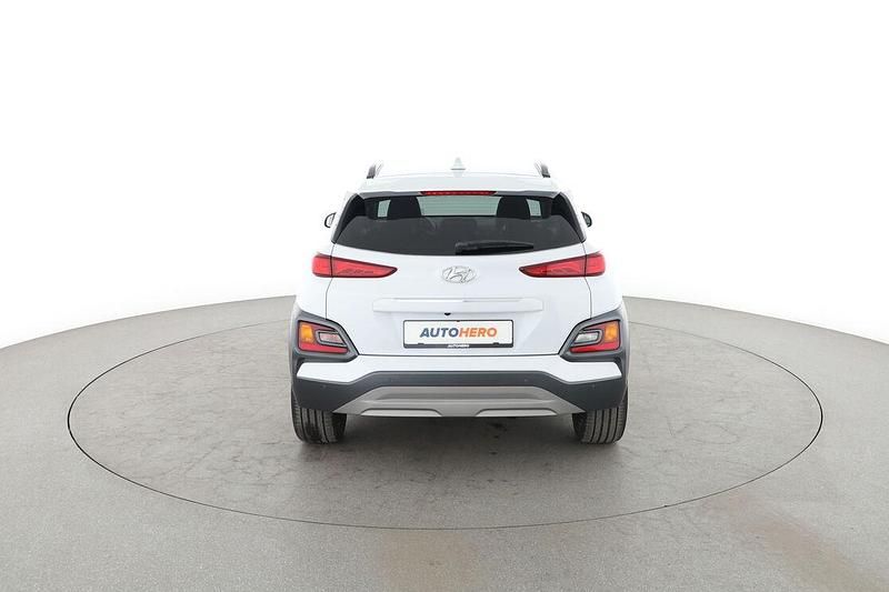 Gebraucht Hyundai Kona Premium 120 PS (88 kW) 2019 Weiß SUV