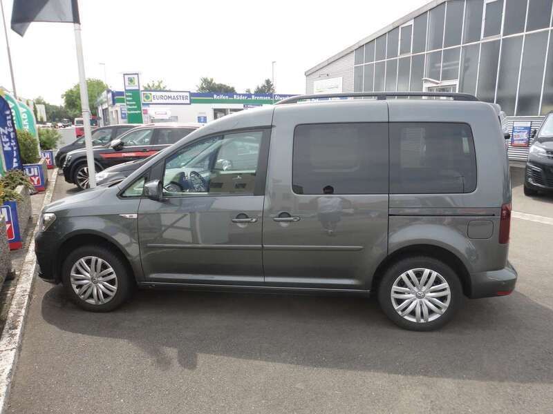 Indiumgrau metallic Gebraucht 2017 VW Caddy Comfortline Van / Kleinbus | 23.900 € (Fairer Preis) - Bild 1/4