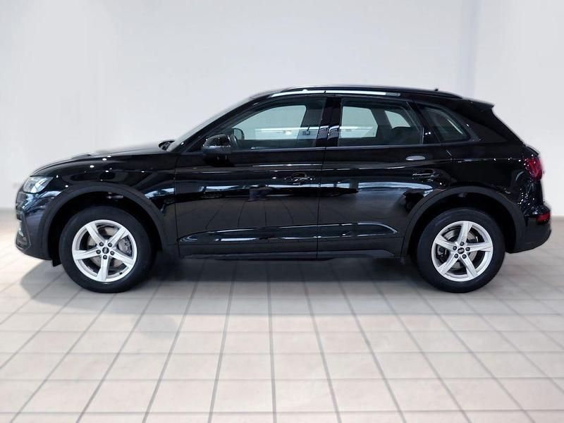 Second-hand Audi Q5 204 CP (150 kW) 2023 Negru SUV