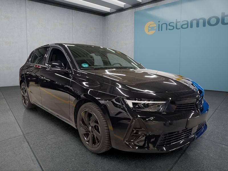 Gebraucht Opel Astra 131 PS (96 kW) 2025 Schwarz Limousine