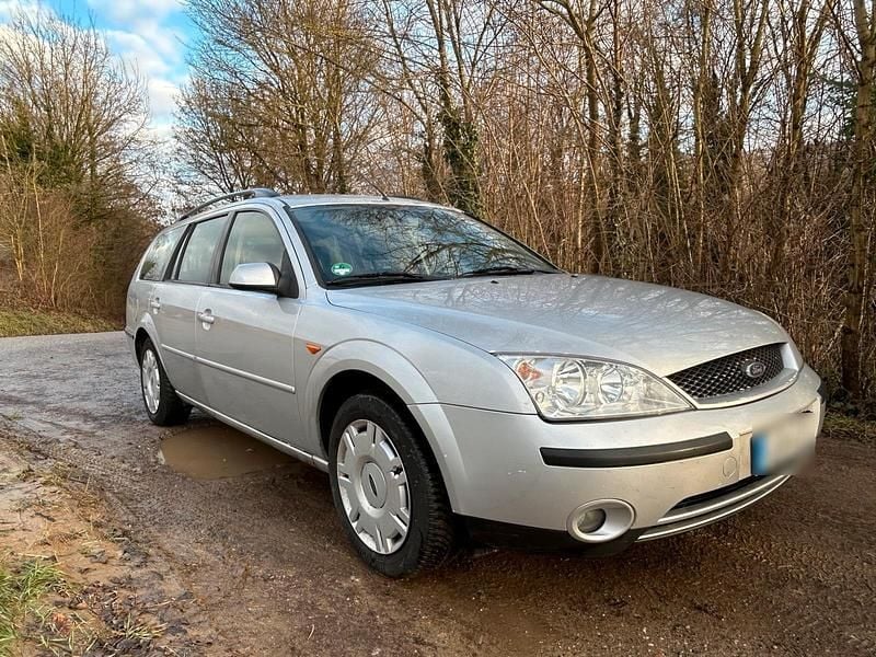 Gebraucht Ford Mondeo 125 PS (91 kW) 2001 Silber Kombi