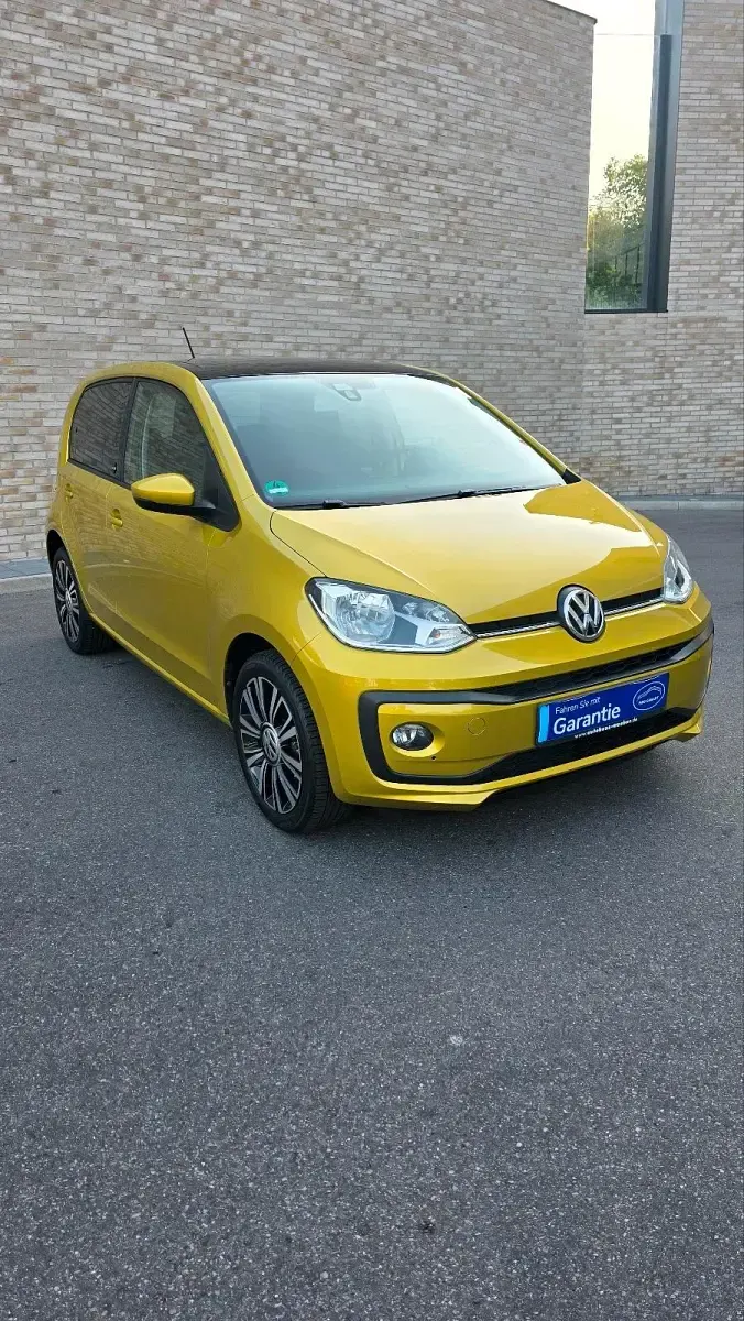 Gebraucht VW up! Sound 75 PS (55 kW) 2017 Gold Kleinwagen