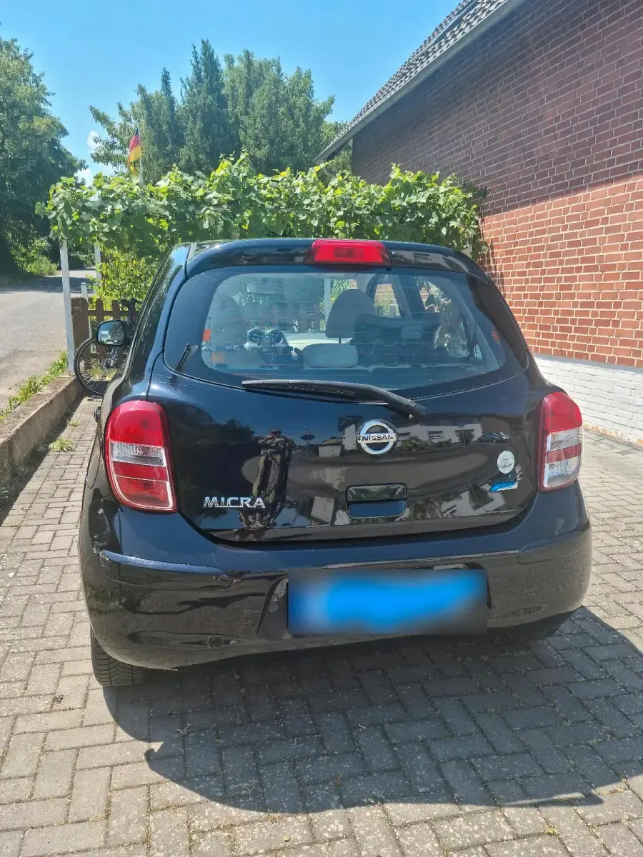 Gebraucht Nissan Micra 80 PS (58 kW) 2012 Schwarz Kleinwagen