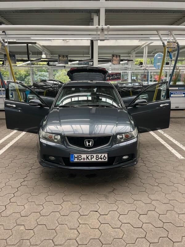 Grau Gebraucht 2004 Honda Accord S Kombi | 3.000 € (Etwas zu teuer) - Bild 1/4