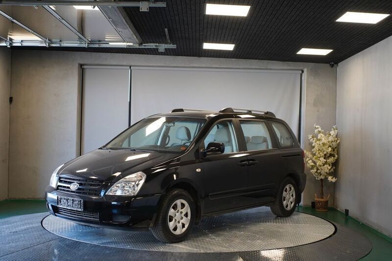 Gebraucht 2010 Kia Carnival LX Van / Kleinbus | 1.899 € (Fairer Preis) - Bild 1/4