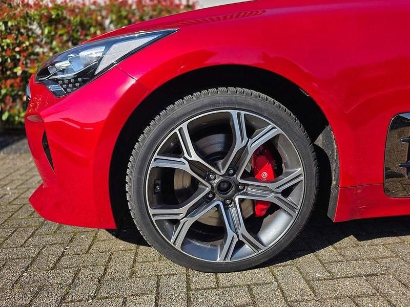 Gebraucht Kia Stinger GT 366 PS (269 kW) 2021 Rot Kleinwagen