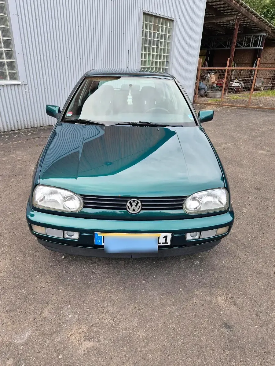 Gebraucht VW Golf III 105 PS (77 kW) 1997 Grün Kleinwagen