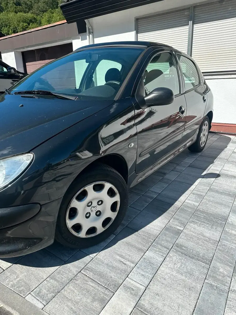 Gebraucht Peugeot 206 75 PS (55 kW) 2005 Schwarz Kleinwagen