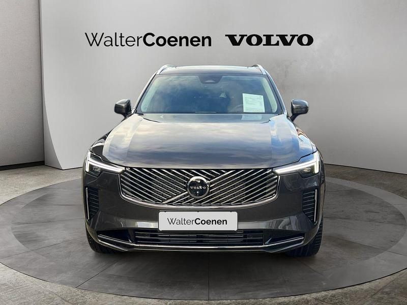 Neu Volvo XC90 Plus 455 PS (334 kW) 2025 Grau SUV