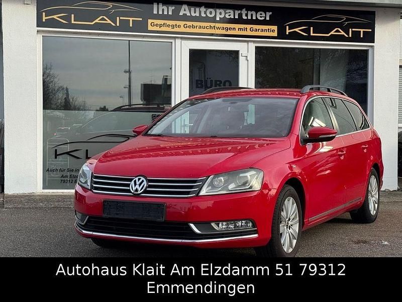 Rot Gebraucht 2011 VW Passat Comfortline Kombi | 4.990 € (Guter Preis) - Bild 1/4