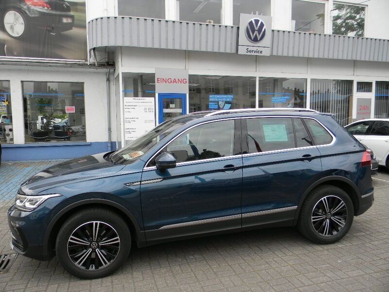 Nightshade blue metallic (metallic) Gebraucht 2021 VW Tiguan Elegance SUV | 33.998 € (Fairer Preis) - Bild 1/4