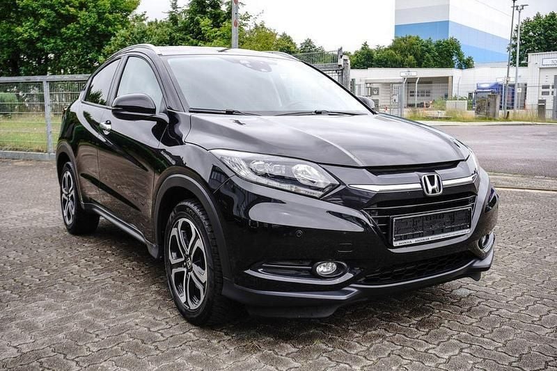 Crystal black pearl (metallic) Gebraucht 2018 Honda HR-V Executive SUV | 16.980 € (Fairer Preis) - Bild 1/4