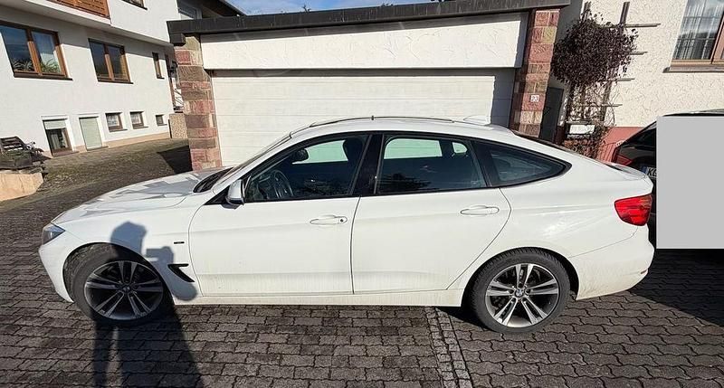 Gebraucht BMW 320 Gran Turismo Sport Line 184 PS (135 kW) 2014 Weiß Limousine