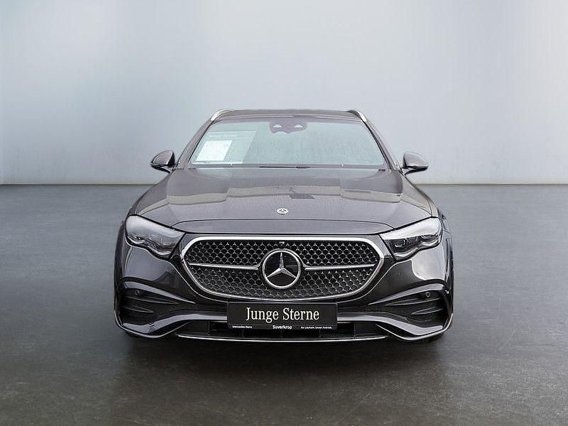 Gebraucht Mercedes E300 Premium 313 PS (230 kW) 2025 Grau Limousine