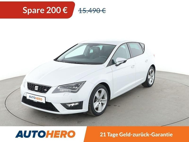 Weiß Gebraucht 2015 Seat Leon FR Limousine | 15.290 € (Fairer Preis) - Bild 1/3