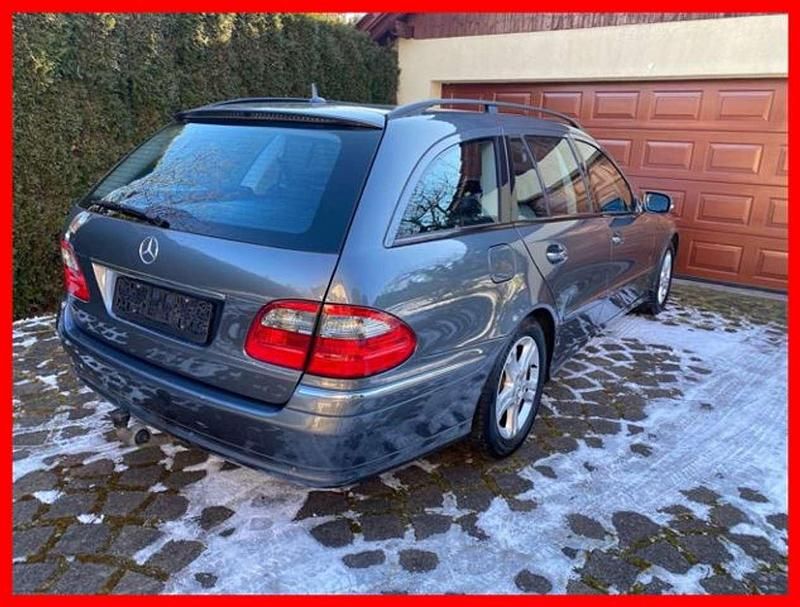 Gebraucht Mercedes E220 Avantgarde 170 PS (125 kW) 2006 Grau Kombi