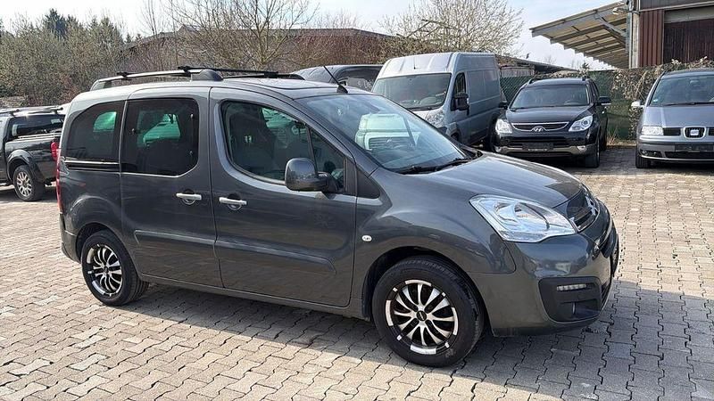 Second-hand Citroën Berlingo SELECTION 110 CP (80 kW) 2018 Gri Monovolum