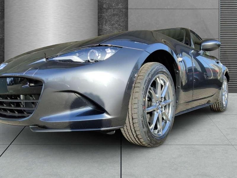 Neu Mazda MX5 Exclusive-Line 132 PS (97 kW) 2026 Machine grey Cabrio