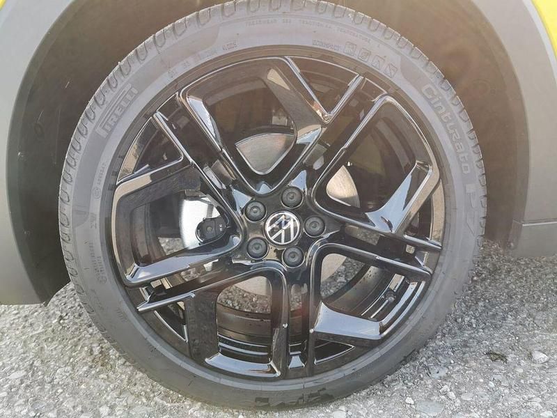 Neu VW T-Cross R-line 116 PS (85 kW) 2026 Gelb SUV