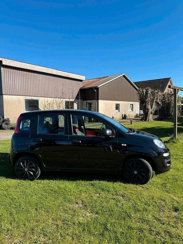 Gebraucht Fiat Panda 69 PS (50 kW) 2016 Schwarz Kleinwagen