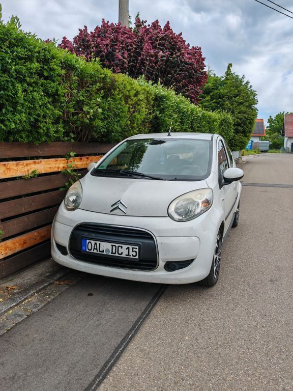 Weiß Gebraucht 2010 Citroën C1 Style Kleinwagen | 4.000 € (Teuer) - Bild 1/4