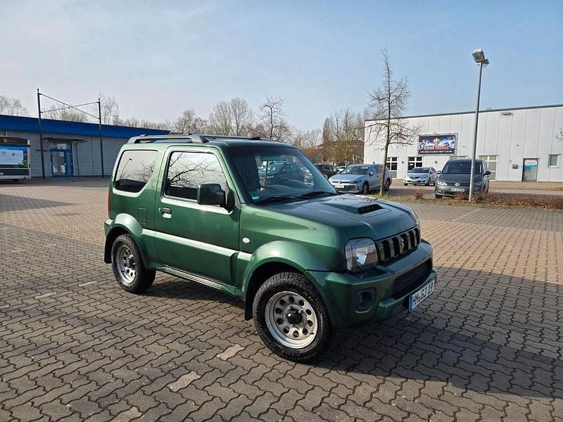 Gebraucht Suzuki Jimny Style 86 PS (63 kW) 2013 Grün SUV