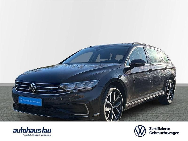 Grau Gebraucht 2022 VW Passat GTE Kombi | 24.950 € (Fairer Preis) - Bild 1/4