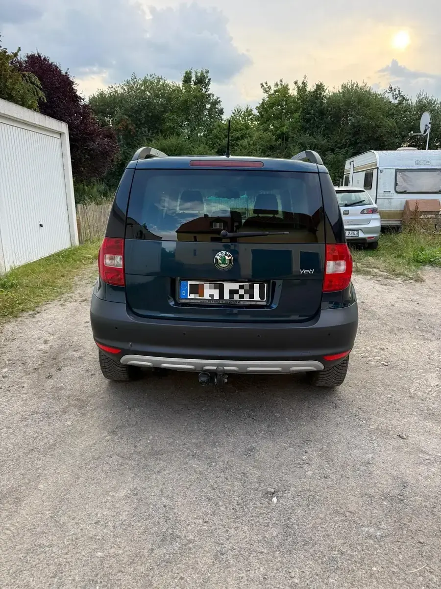 Gebraucht Skoda Yeti 105 PS (77 kW) 2012 Andere farben SUV