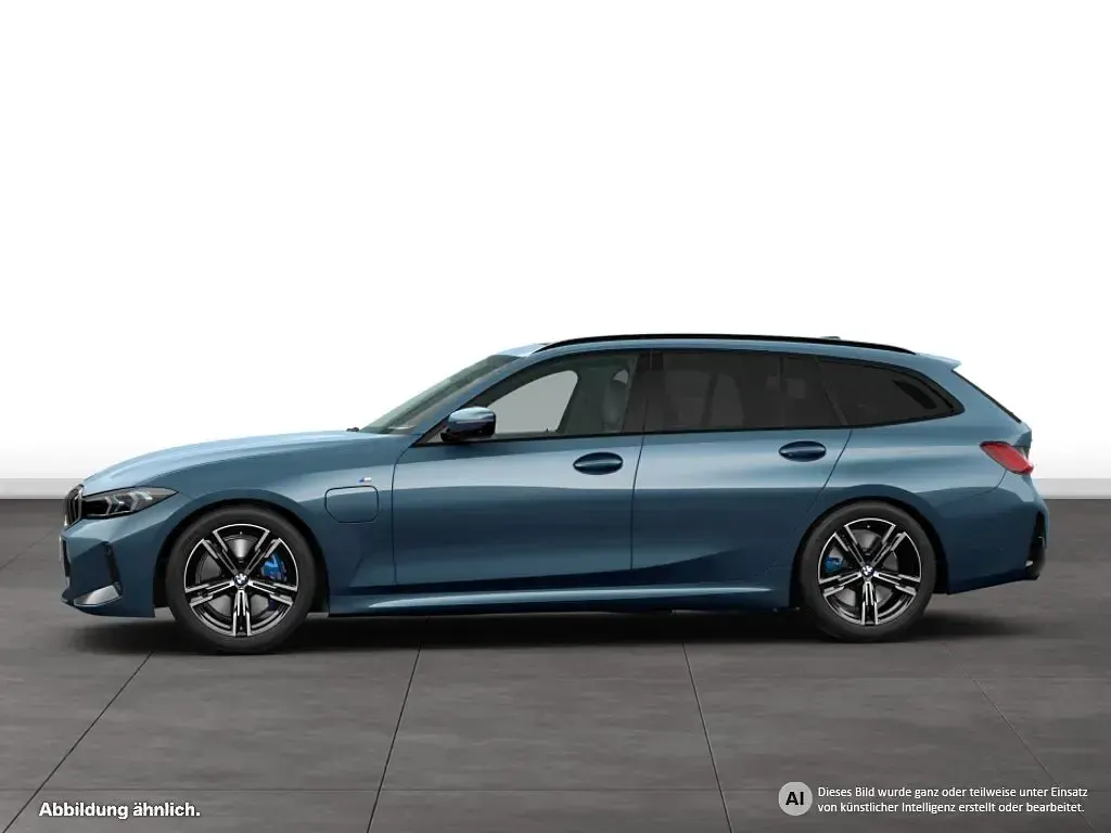 Gebraucht BMW 330e M Sport 292 PS (214 kW) 2025 Blau Kombi