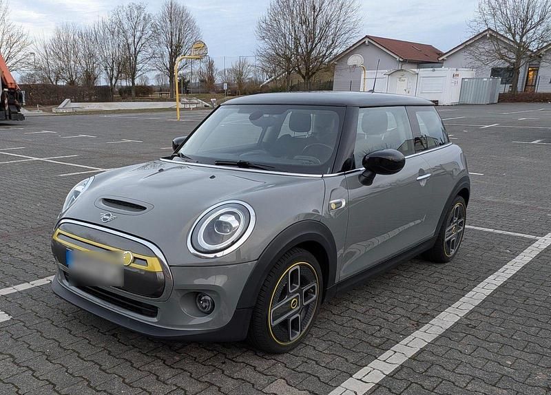 Second-hand Mini Cooper SE 135 kW (184 CP) 2020 Gri Hatchback