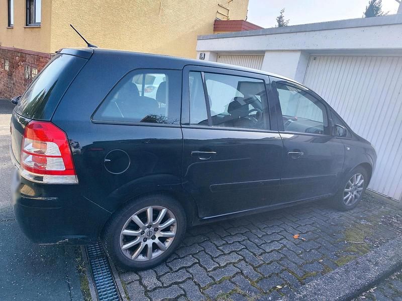 Gebraucht Opel Zafira 140 PS (102 kW) 2005 Schwarz Van / Kleinbus