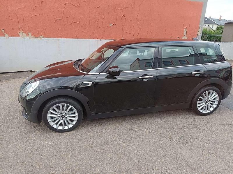 Midnightblackmetallic Gebraucht 2018 Mini One Clubman Kombi | 12.990 € (Fairer Preis) - Bild 1/4