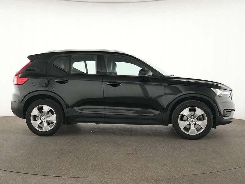 Gebraucht Volvo XC40 Momentum 190 PS (139 kW) 2020 Onyx black SUV