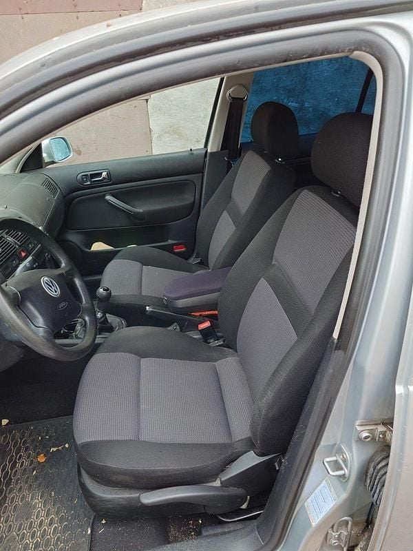 Gebraucht VW Golf IV Edition 75 PS (55 kW) 2001 Silber Limousine