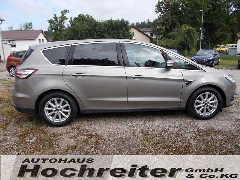 Gebraucht Ford S-MAX S 2016 Silber Van / Kleinbus