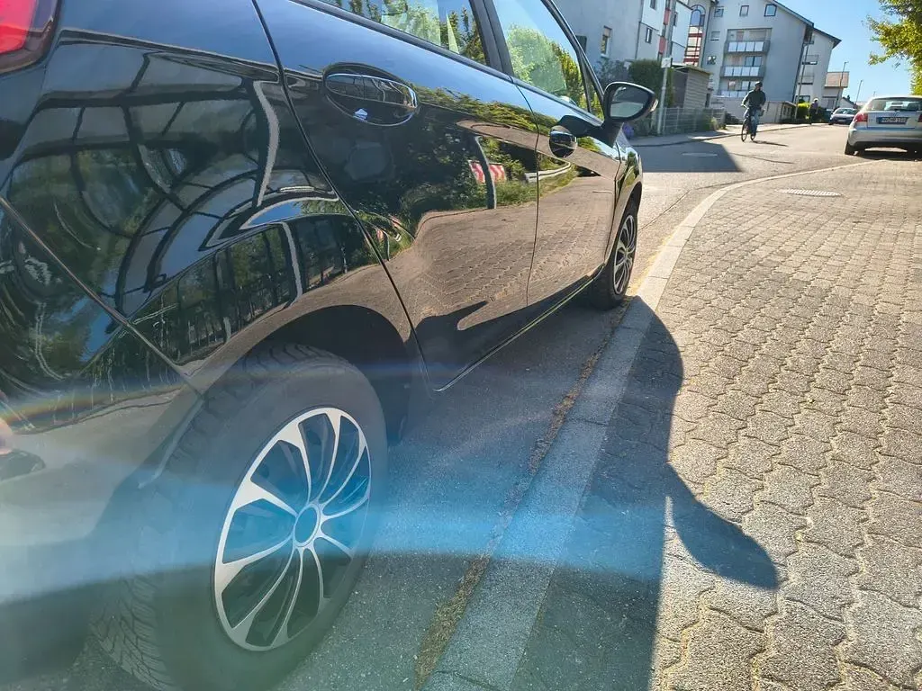 Second-hand Ford Fiesta 101 CP (74 kW) 2017 Negru Hatchback