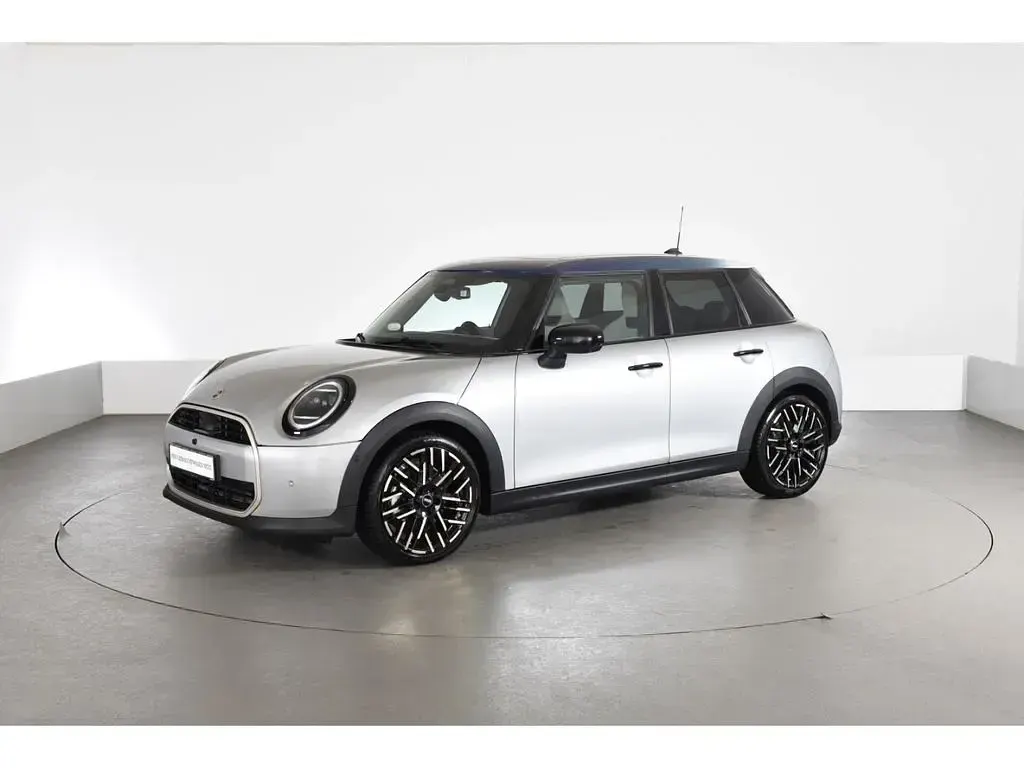 Gebraucht Mini Cooper Favoured 156 PS (114 kW) 2025 Silber Kleinwagen