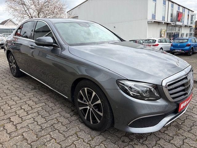 Gebraucht Mercedes E300 Exclusive 258 PS (189 kW) 2019 Grau Limousine