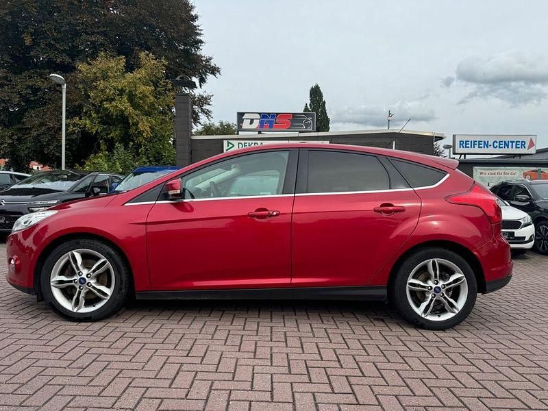Gebraucht Ford Focus Titanium 182 PS (133 kW) 2013 Candyrot metallic Limousine