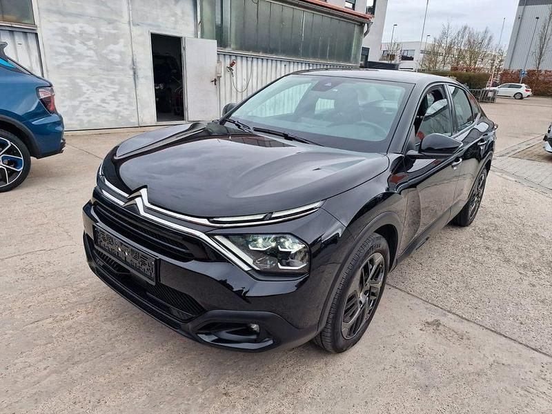 Gebraucht Citroën C4 X Feel 131 PS (96 kW) 2023 Schwarz SUV