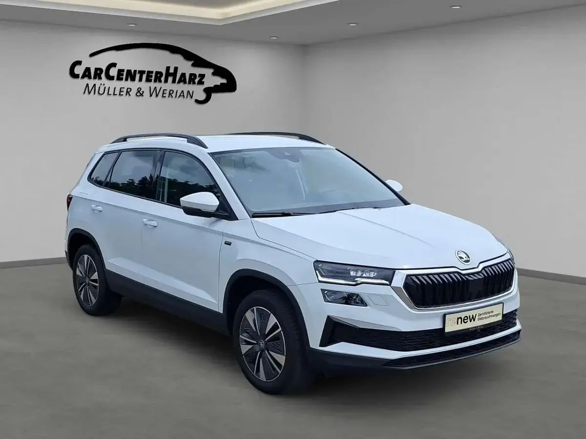 Gebraucht Skoda Karoq Selection 150 PS (110 kW) 2025 Moonweiss metallic, moonweis SUV