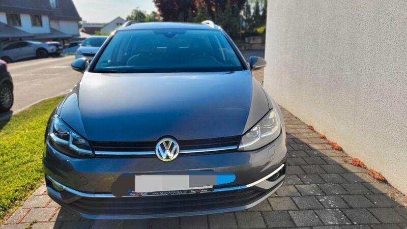Grau Gebraucht 2017 VW Golf VII Highline Kombi | 13.400 € (Guter Preis) - Bild 1/4